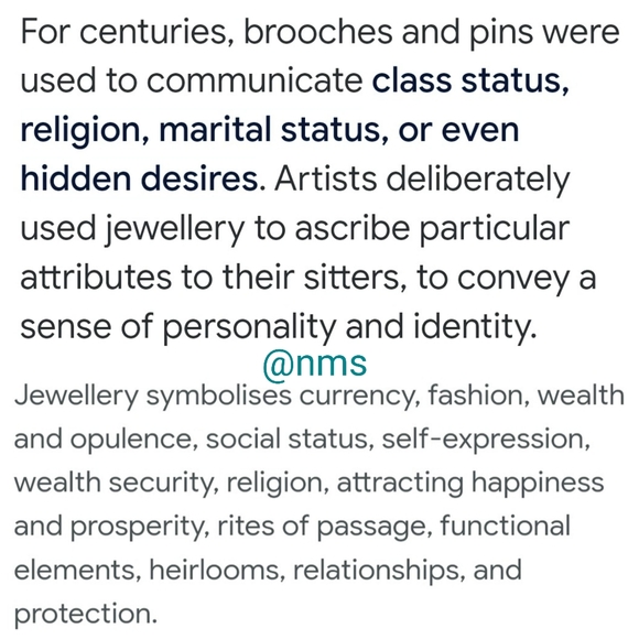 Ribbon Banner Brooch/Pin Navy Enameled With Gold Tone - Picture 4 of 5